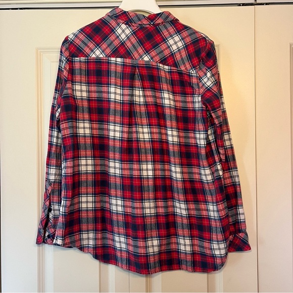 Kut from the Kloth women’s 100% cotton flannel button down pocket shirt. Size L. - Picture 2 of 9